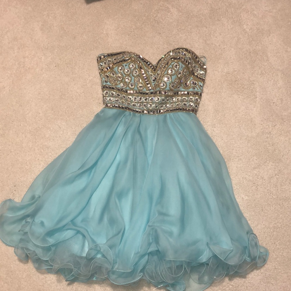 Blue strapless homecoming dress